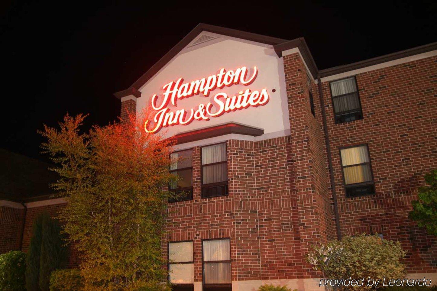 Hampton & East Lansing Hotel 3*